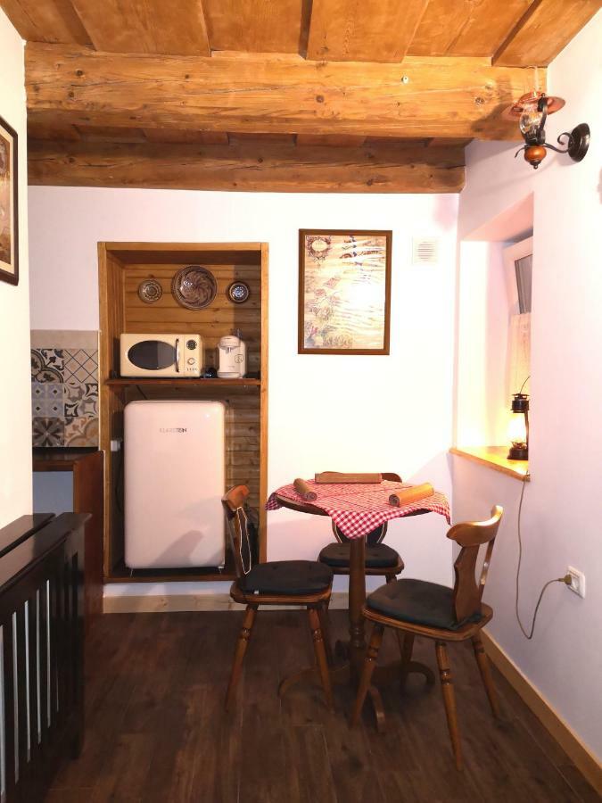 Crown Of Karolina Apartment Brasov Ngoại thất bức ảnh