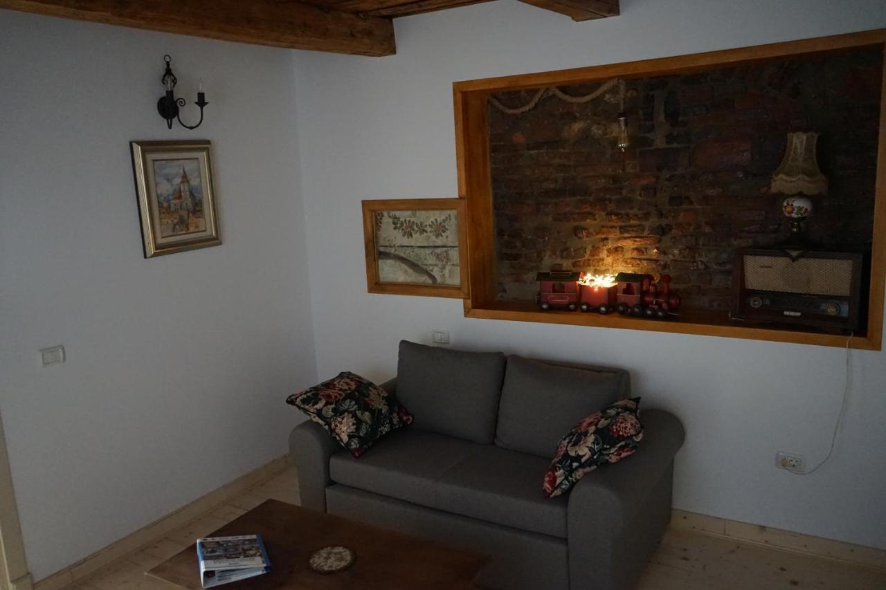 Crown Of Karolina Apartment Brasov Ngoại thất bức ảnh